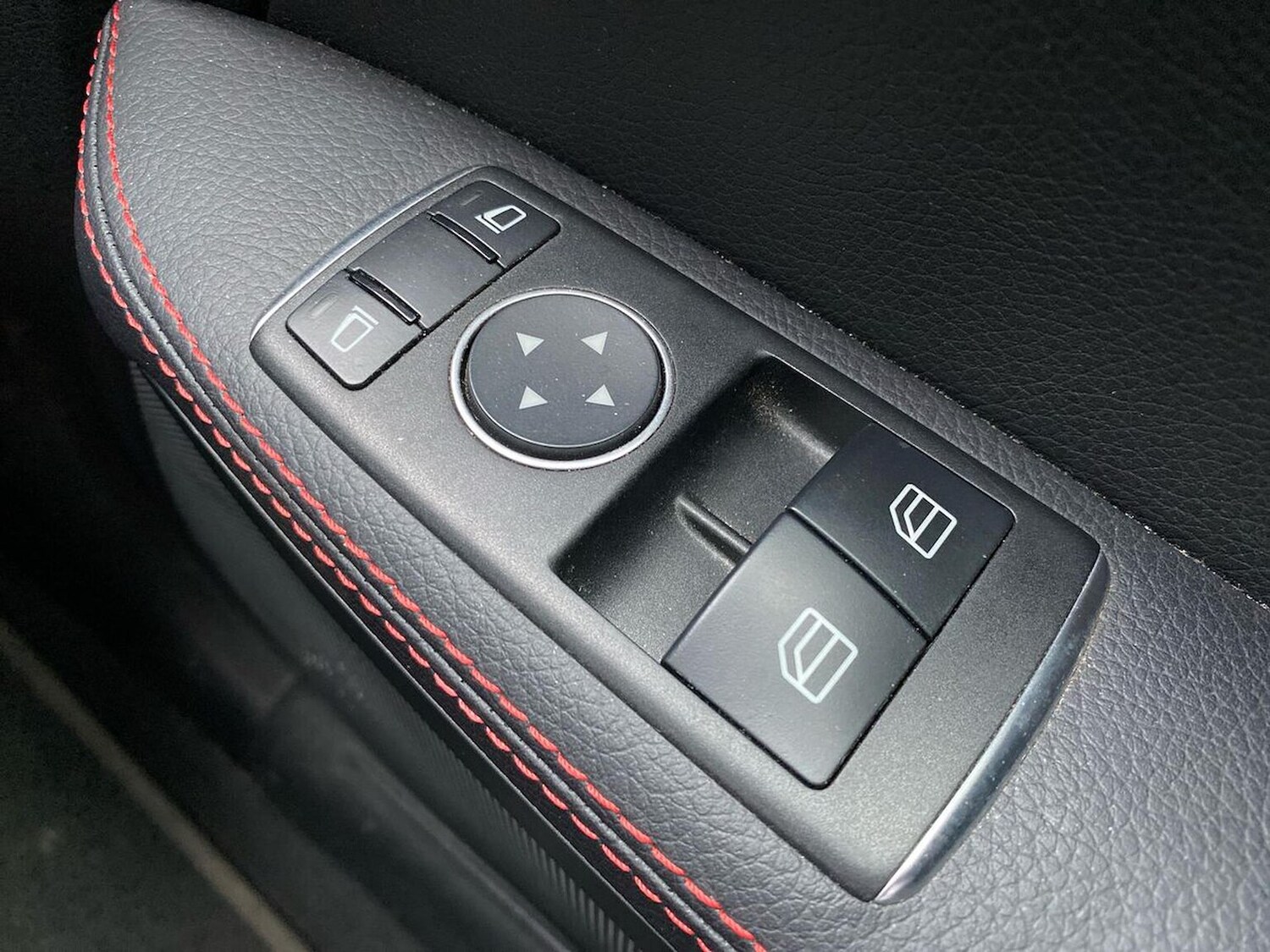 Used Mercedes-Benz SLC 2016 for sale - 76461794: Photo 21