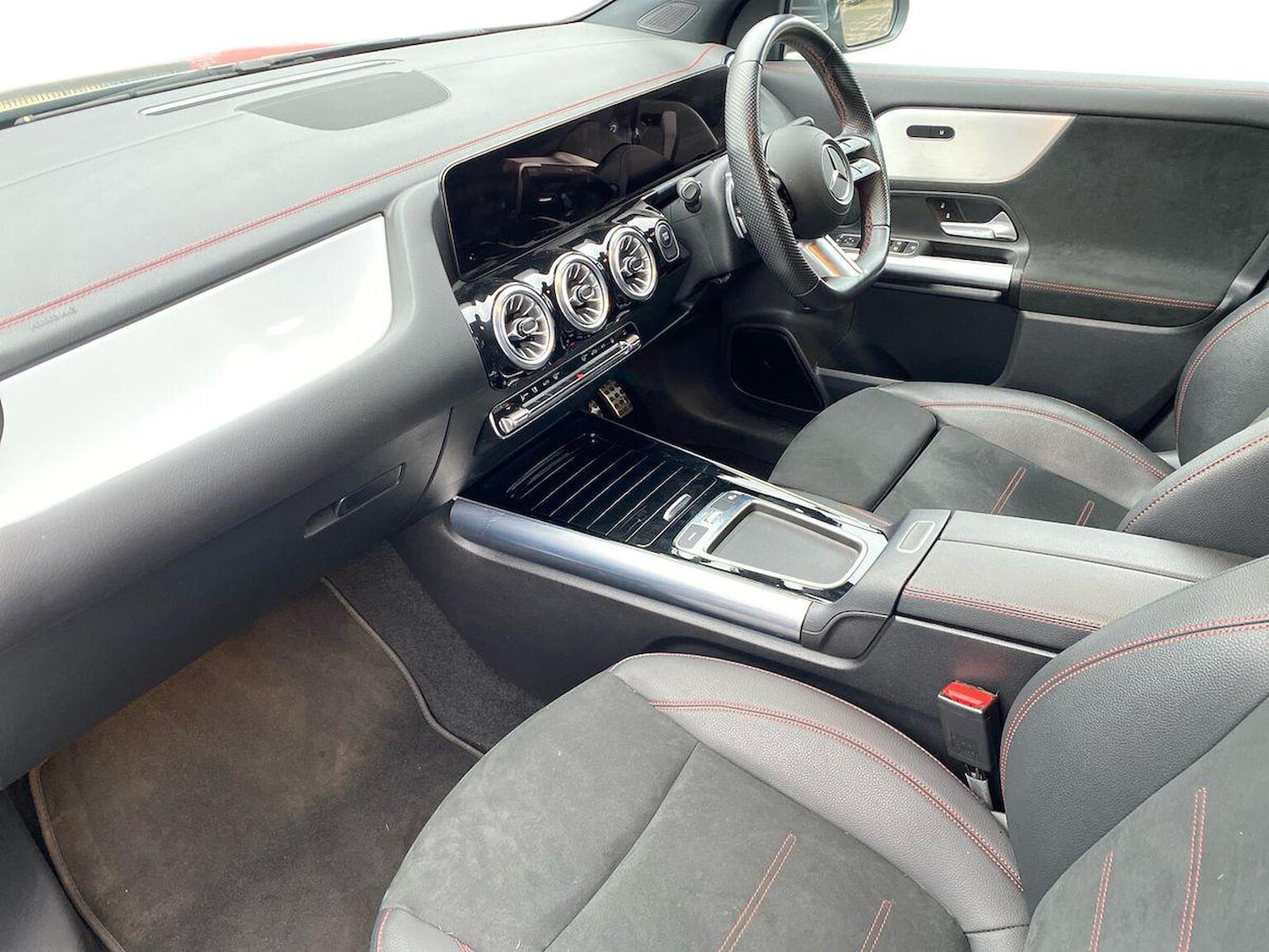 Used Mercedes-Benz EQA 2024 for sale - 77028133: Photo 9