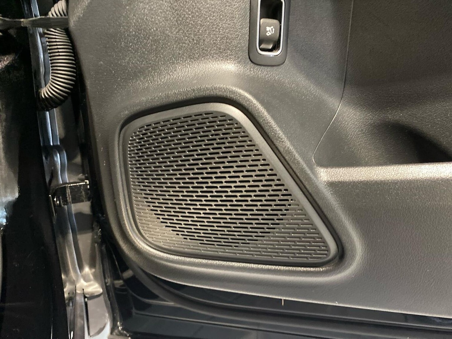 Used Mercedes-Benz GLB 2024 for sale - 76531408: Photo 31