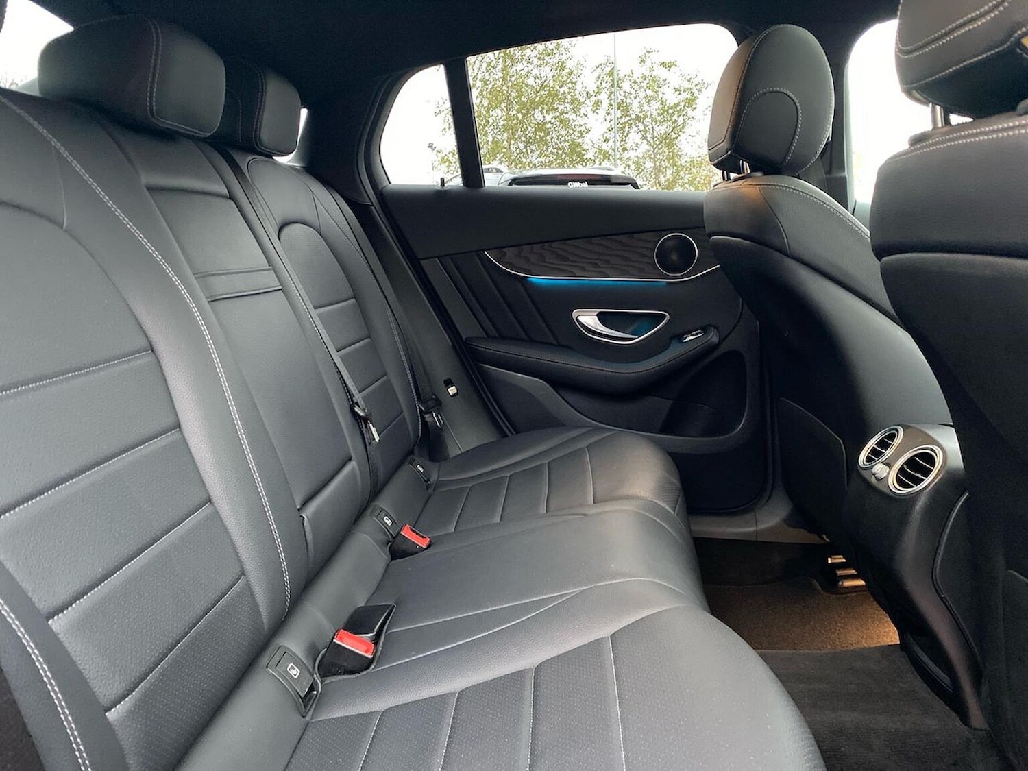 Used Mercedes-Benz GLC 2018 for sale - 76694629: Photo 16