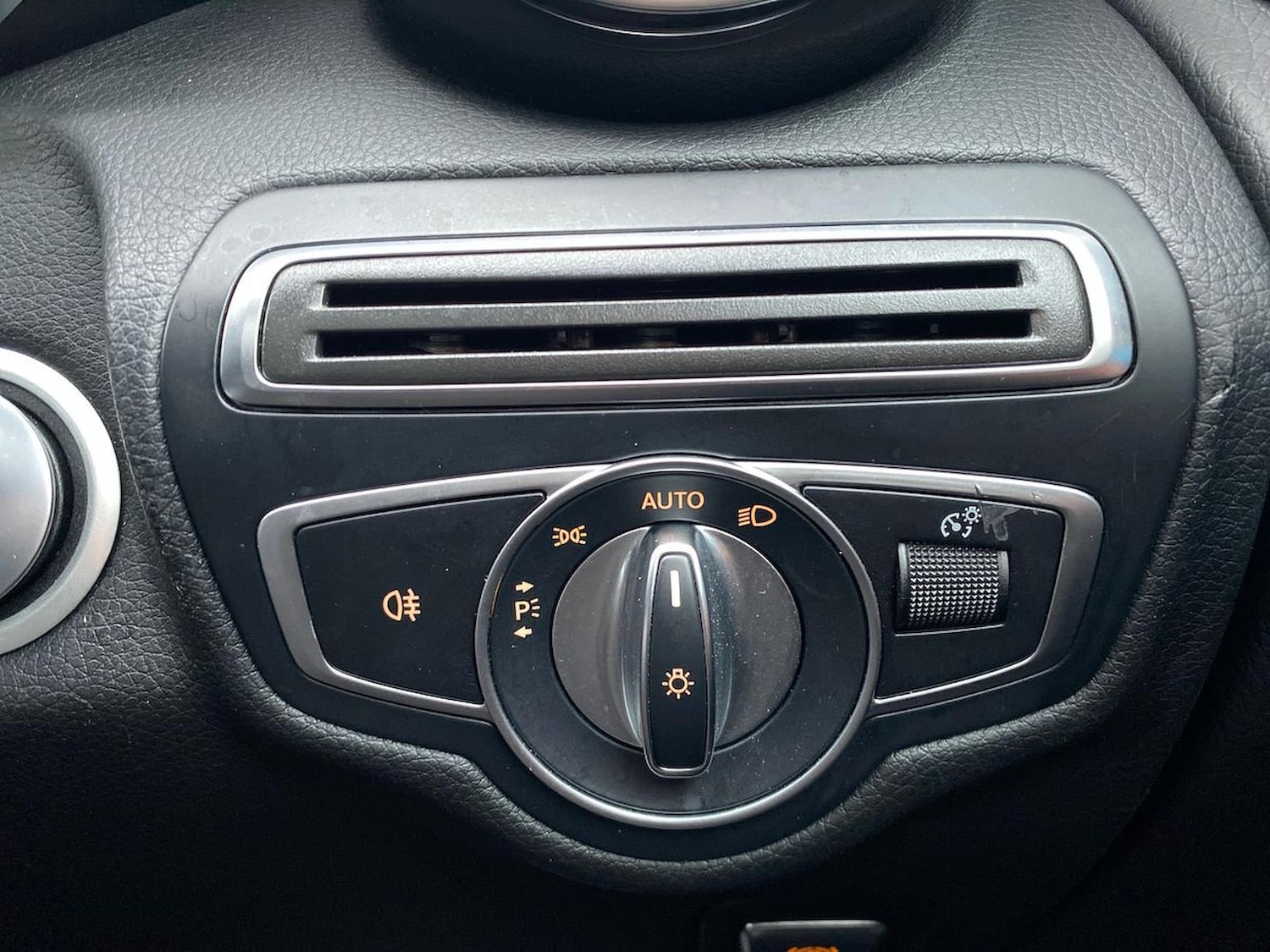 Used Mercedes-Benz GLC 2018 for sale - 76694629: Photo 22