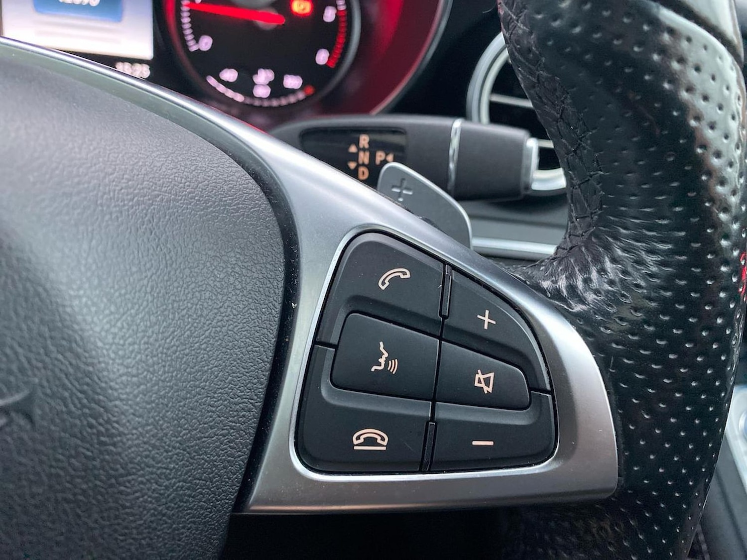 Used Mercedes-Benz GLC 2018 for sale - 76694629: Photo 27