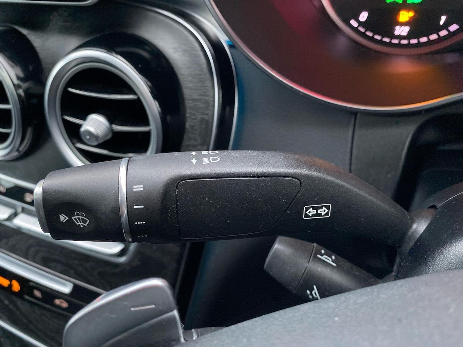 Used Mercedes-Benz GLC 2018 for sale - 76694629: Photo 28