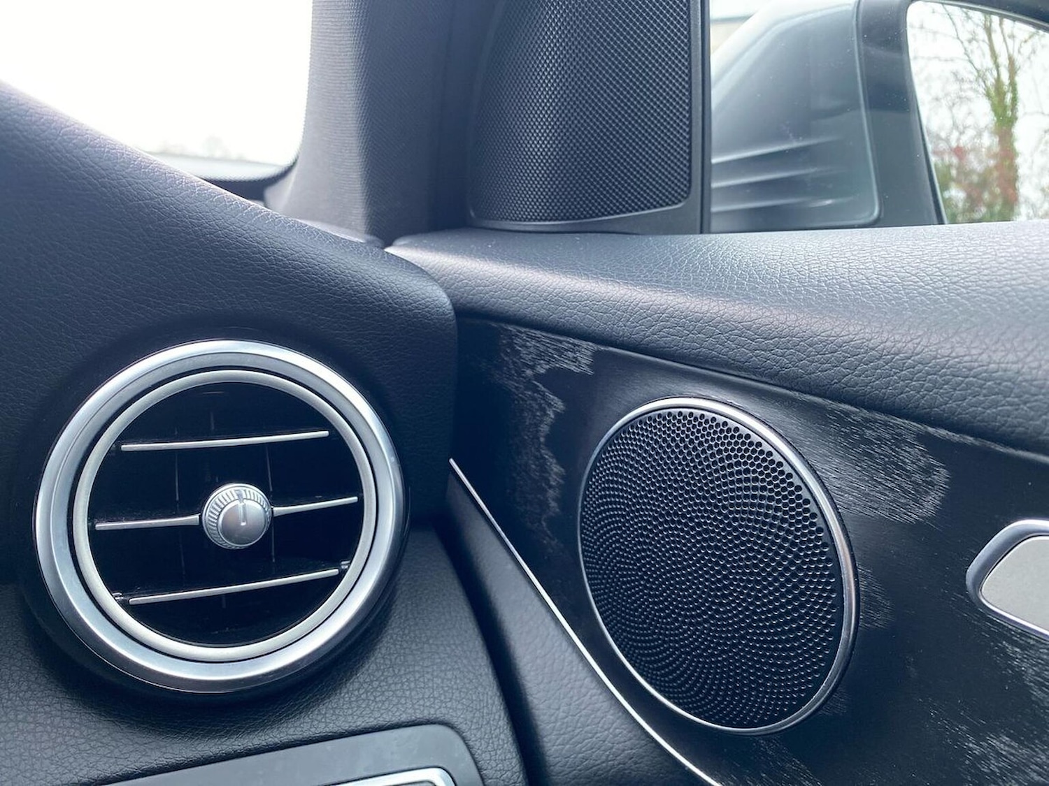 Used Mercedes-Benz GLC 2018 for sale - 76694629: Photo 31