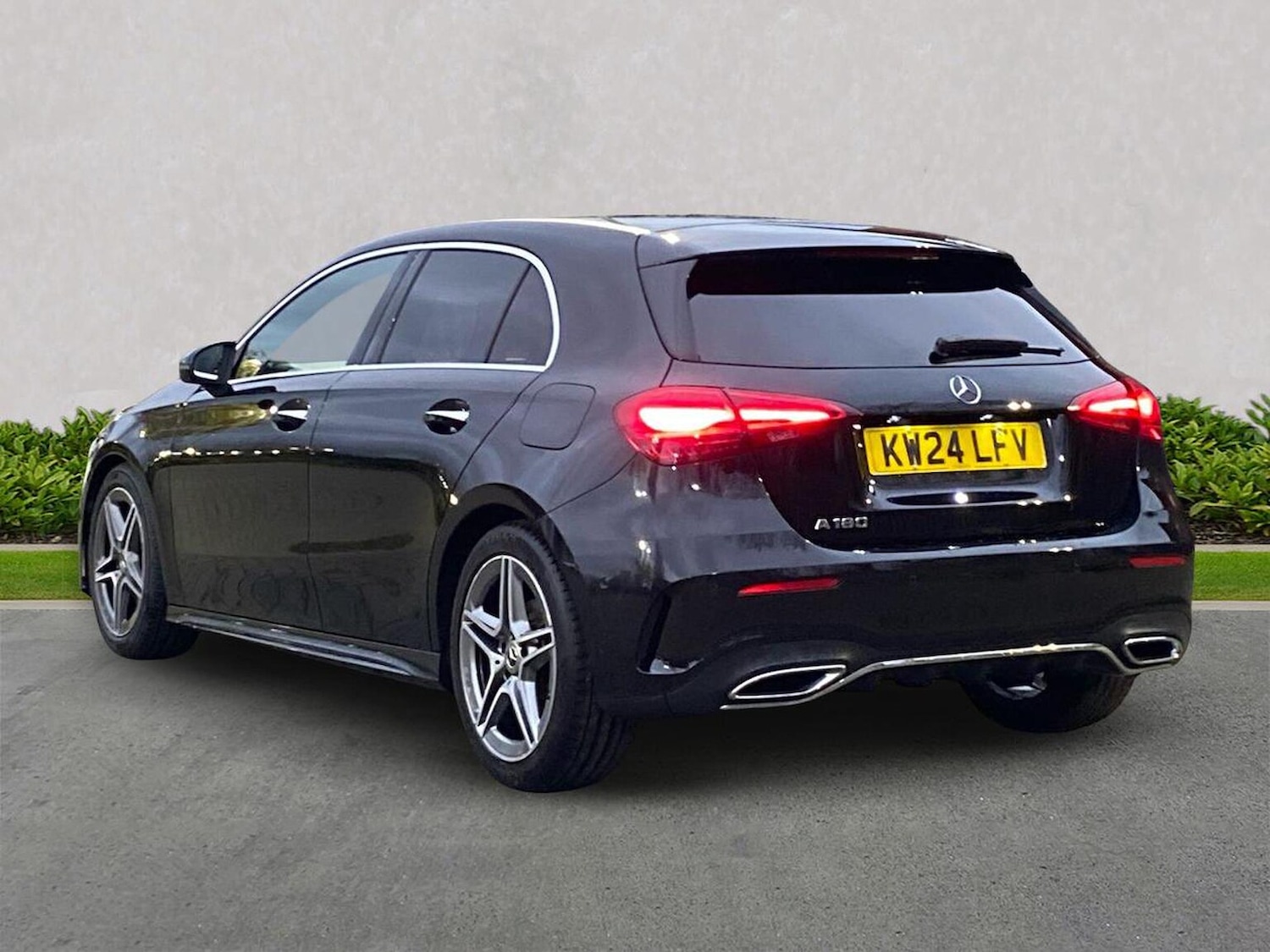 Used Mercedes-Benz A-Class 2024 for sale - 76725945: Photo 2