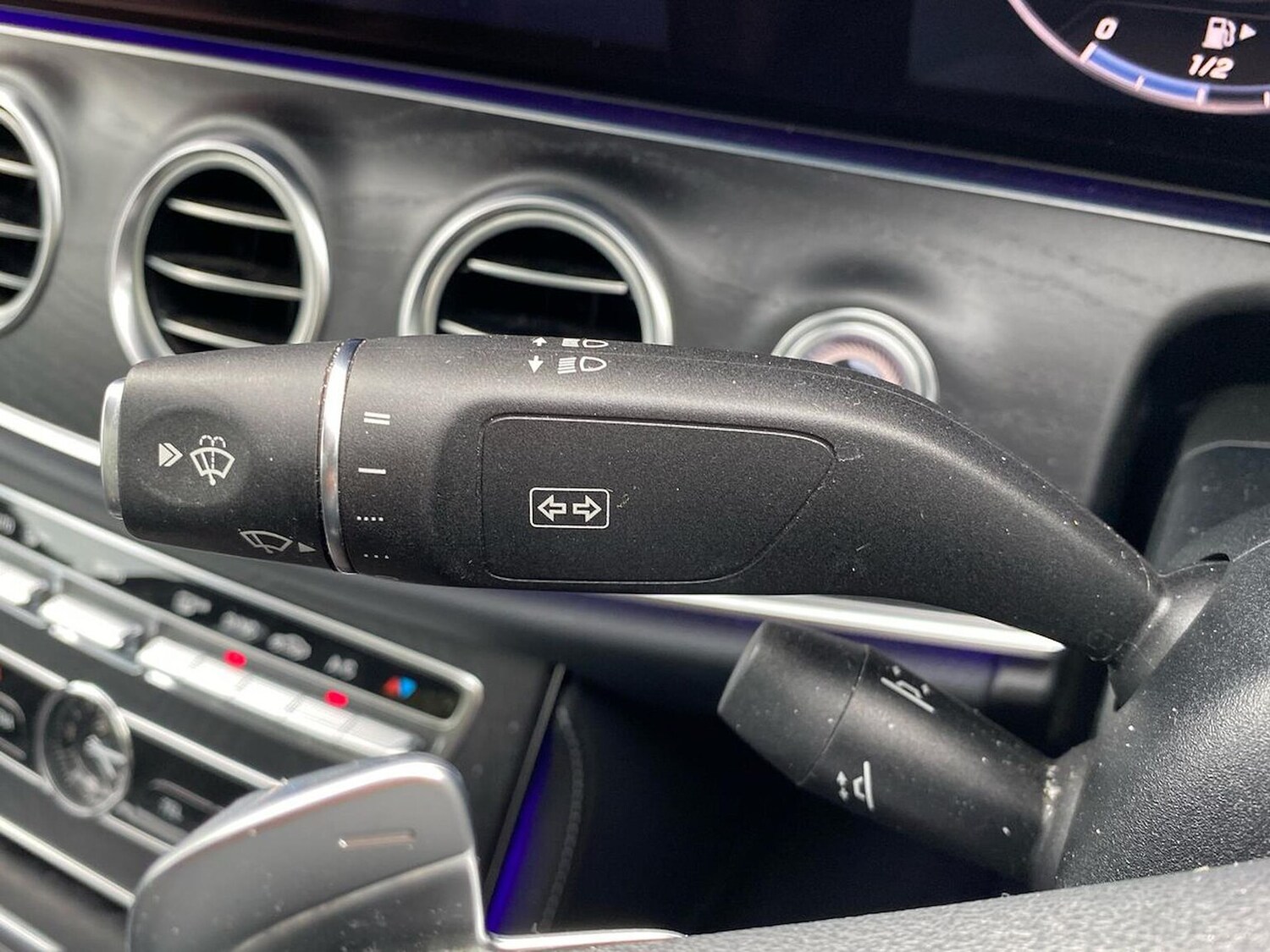 Used Mercedes-Benz E Class 2019 for sale - 76300800: Photo 28