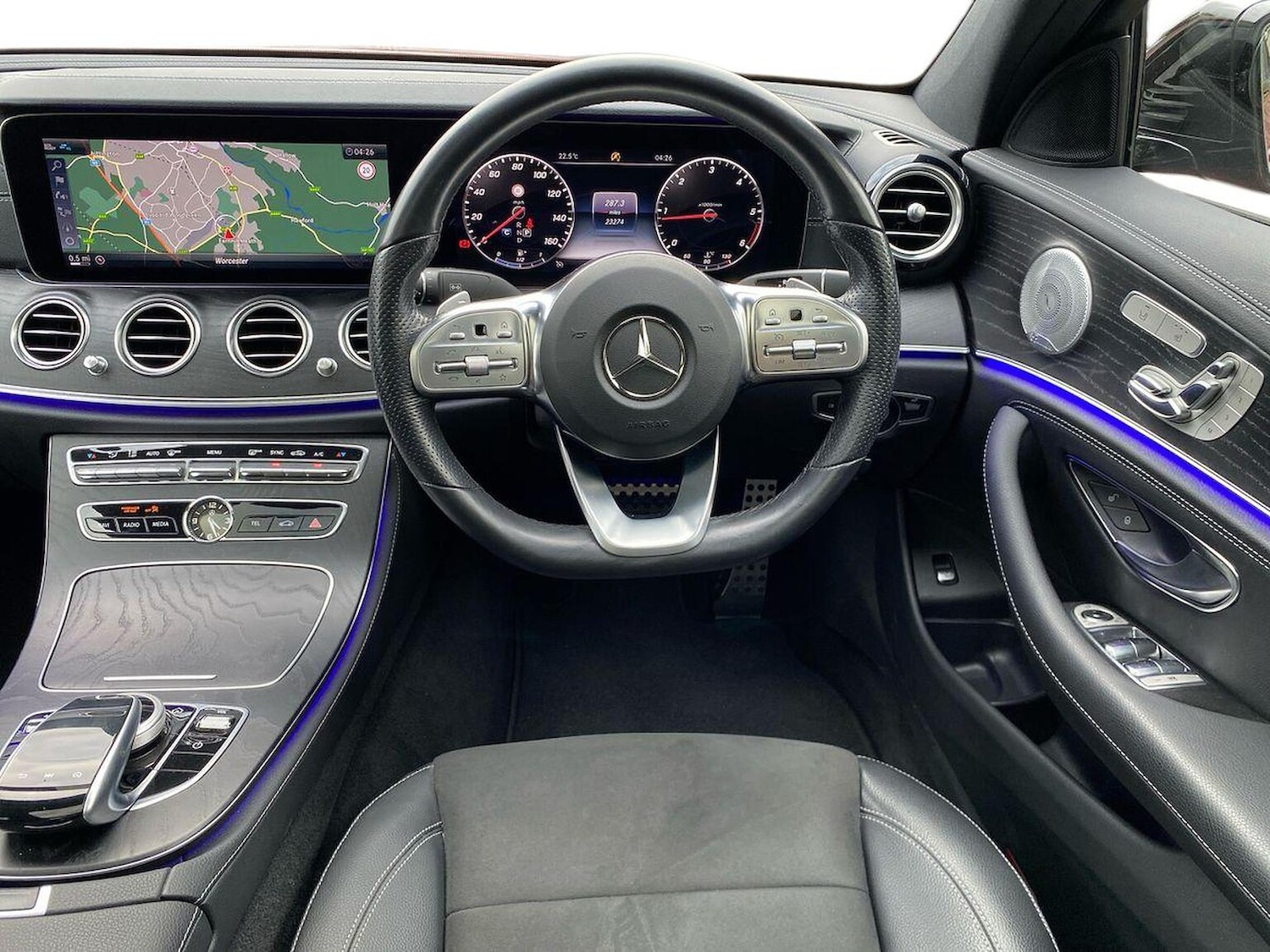 Used Mercedes-Benz E Class 2019 for sale - 76300800: Photo 9