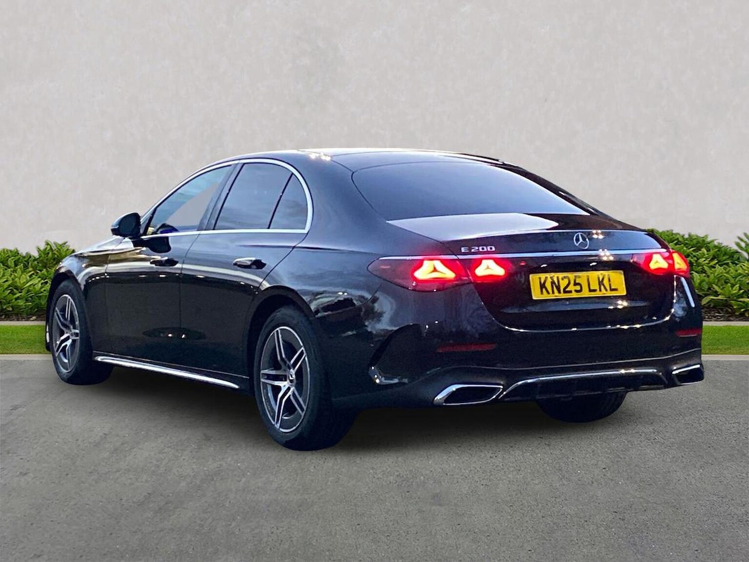 Used Mercedes-Benz E Class 2025 for sale - 77034628: Photo 2