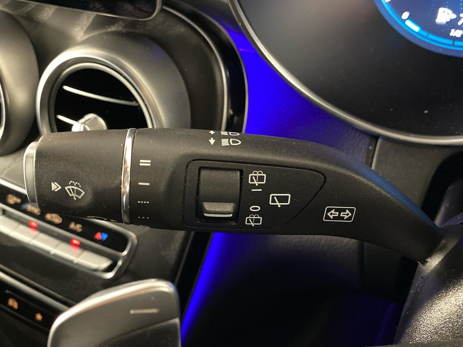 Used Mercedes-Benz GLC 2021 for sale - 77488299: Photo 28