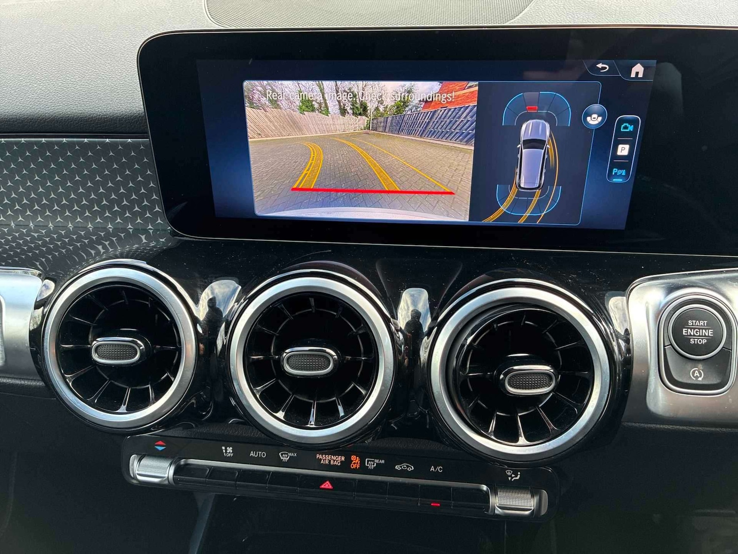 Used Mercedes-Benz GLB 2025 for sale - 77980055: Photo 30