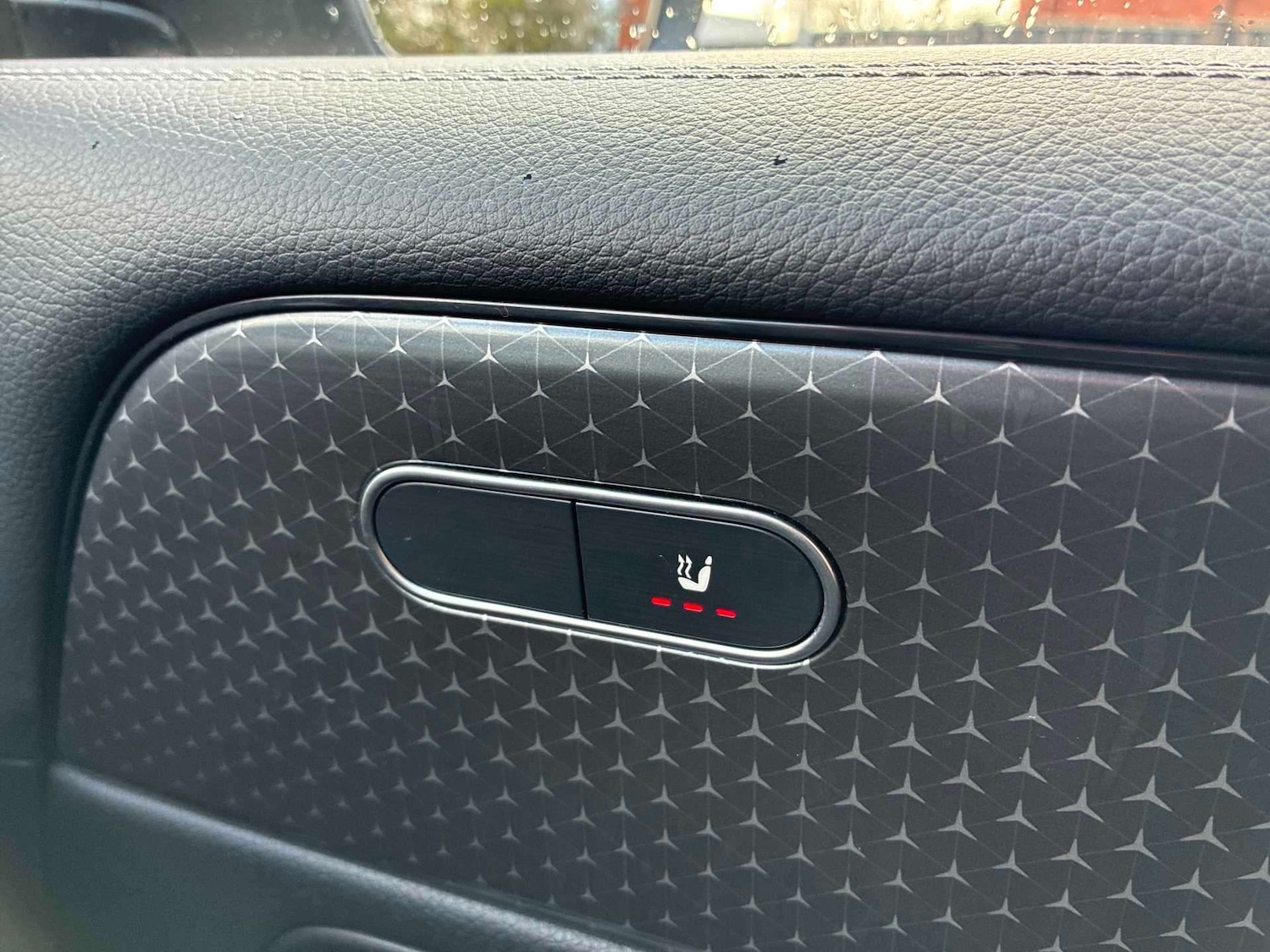 Used Mercedes-Benz GLB 2025 for sale - 77980055: Photo 31