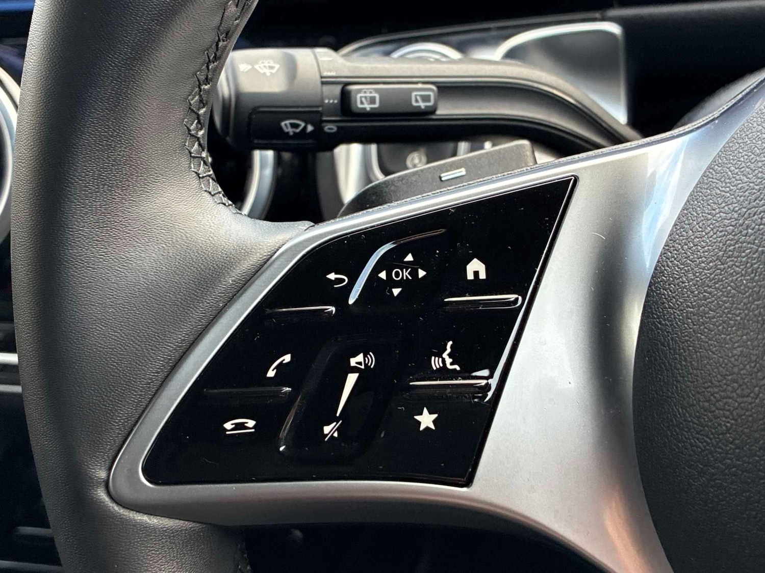 Used Mercedes-Benz GLB 2025 for sale - 77980055: Photo 36