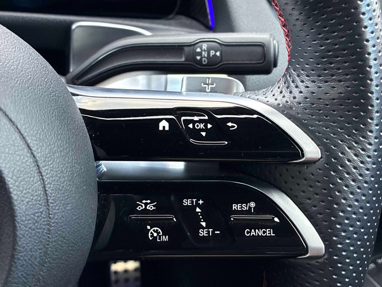 Used Mercedes-Benz GLB 2025 for sale - 77980030: Photo 32