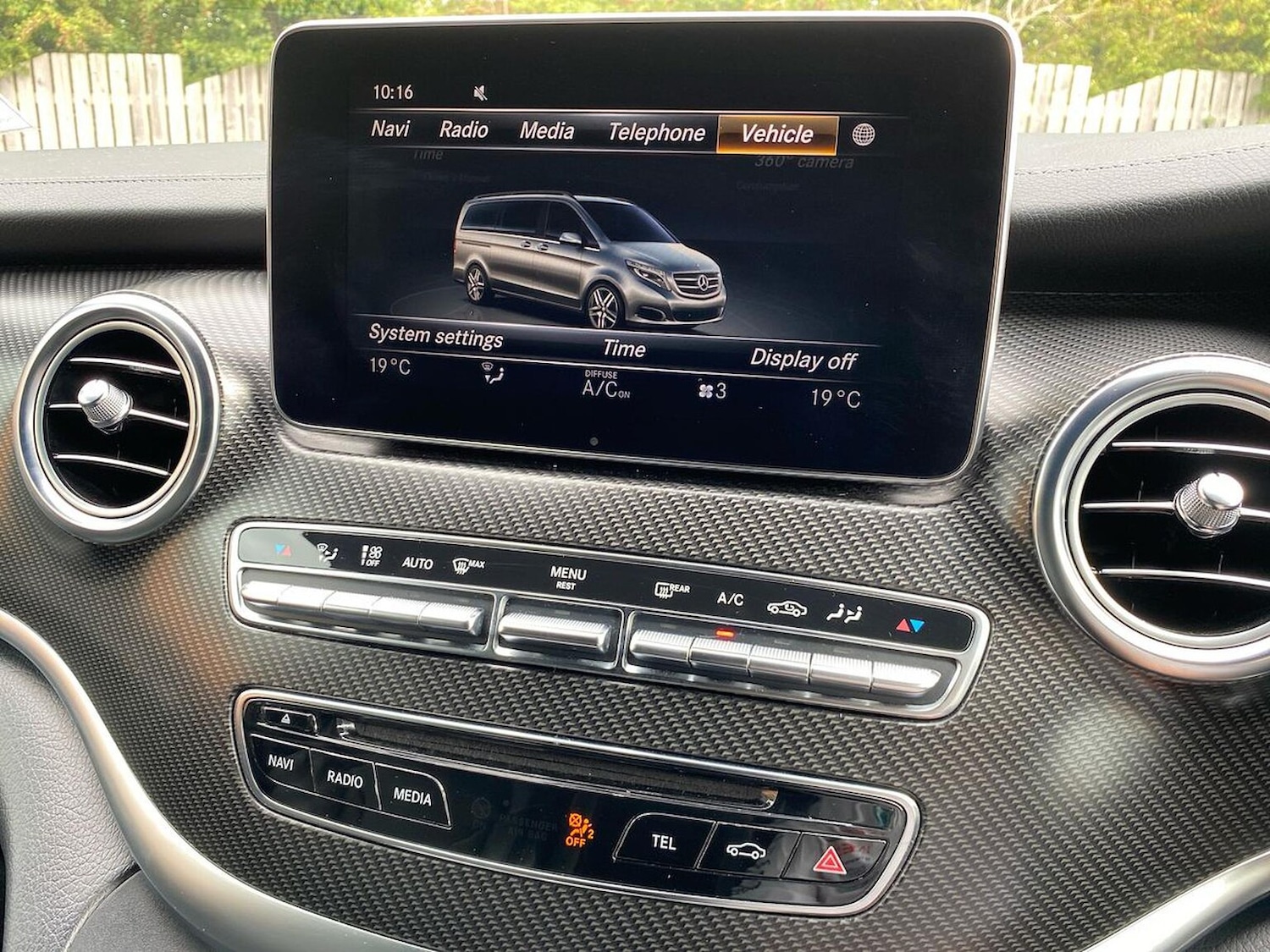 Used Mercedes-Benz V-Class 2019 for sale - 76412450: Photo 11