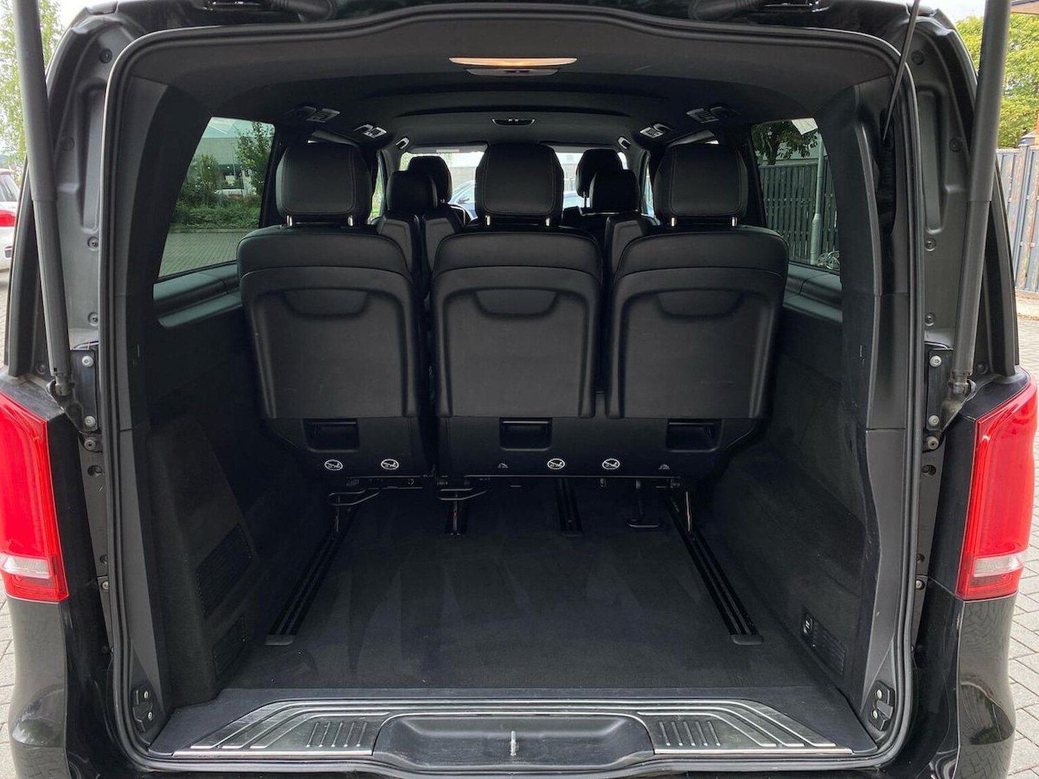 Used Mercedes-Benz V-Class 2019 for sale - 76412450: Photo 17