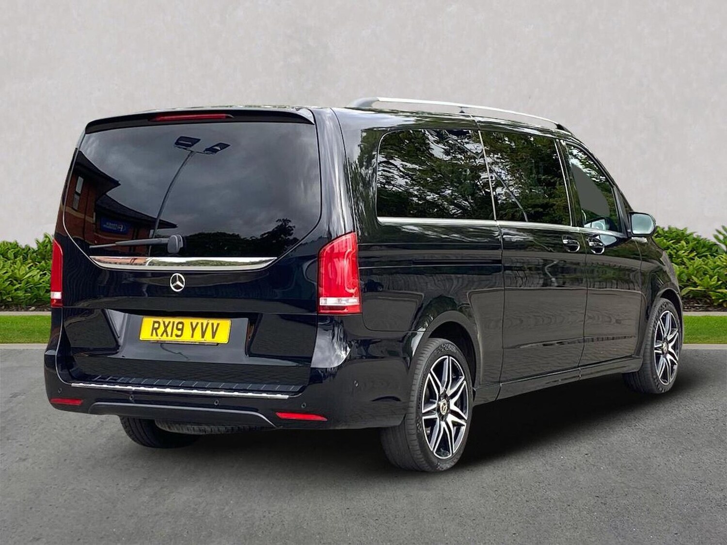 Used Mercedes-Benz V-Class 2019 for sale - 76412450: Photo 18