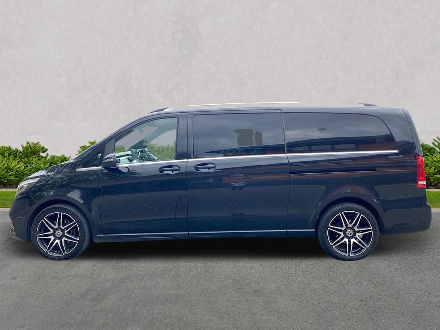 Used Mercedes-Benz V-Class 2019 for sale - 76412450: Photo 19