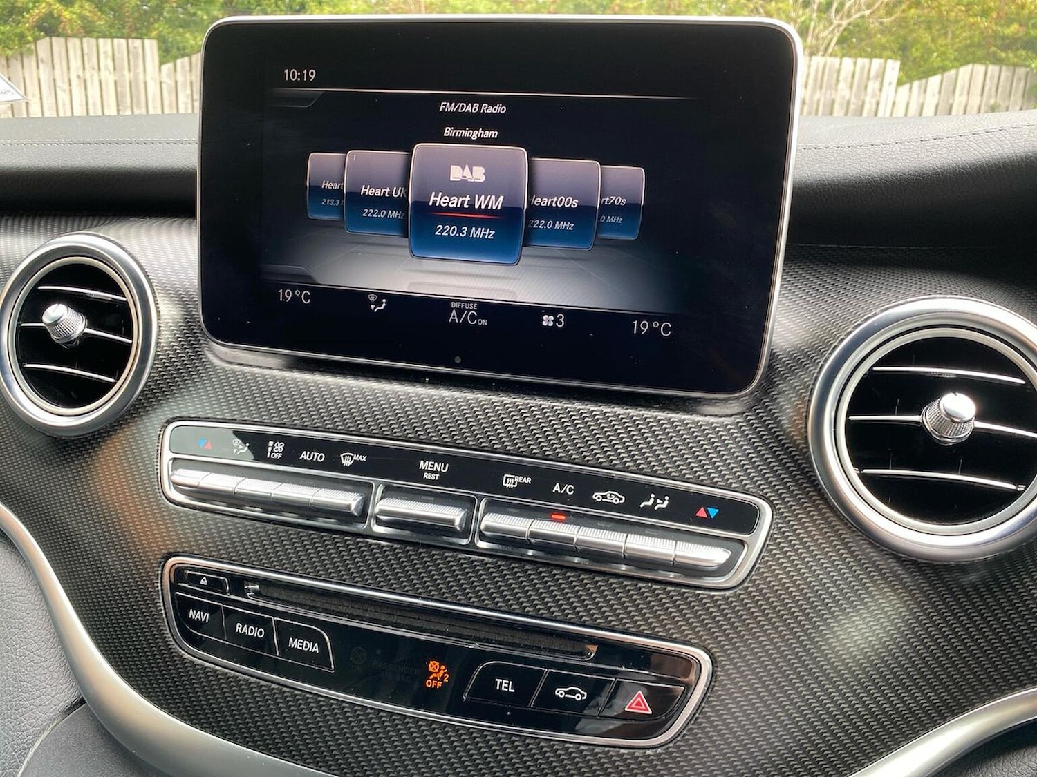 Used Mercedes-Benz V-Class 2019 for sale - 76412450: Photo 25