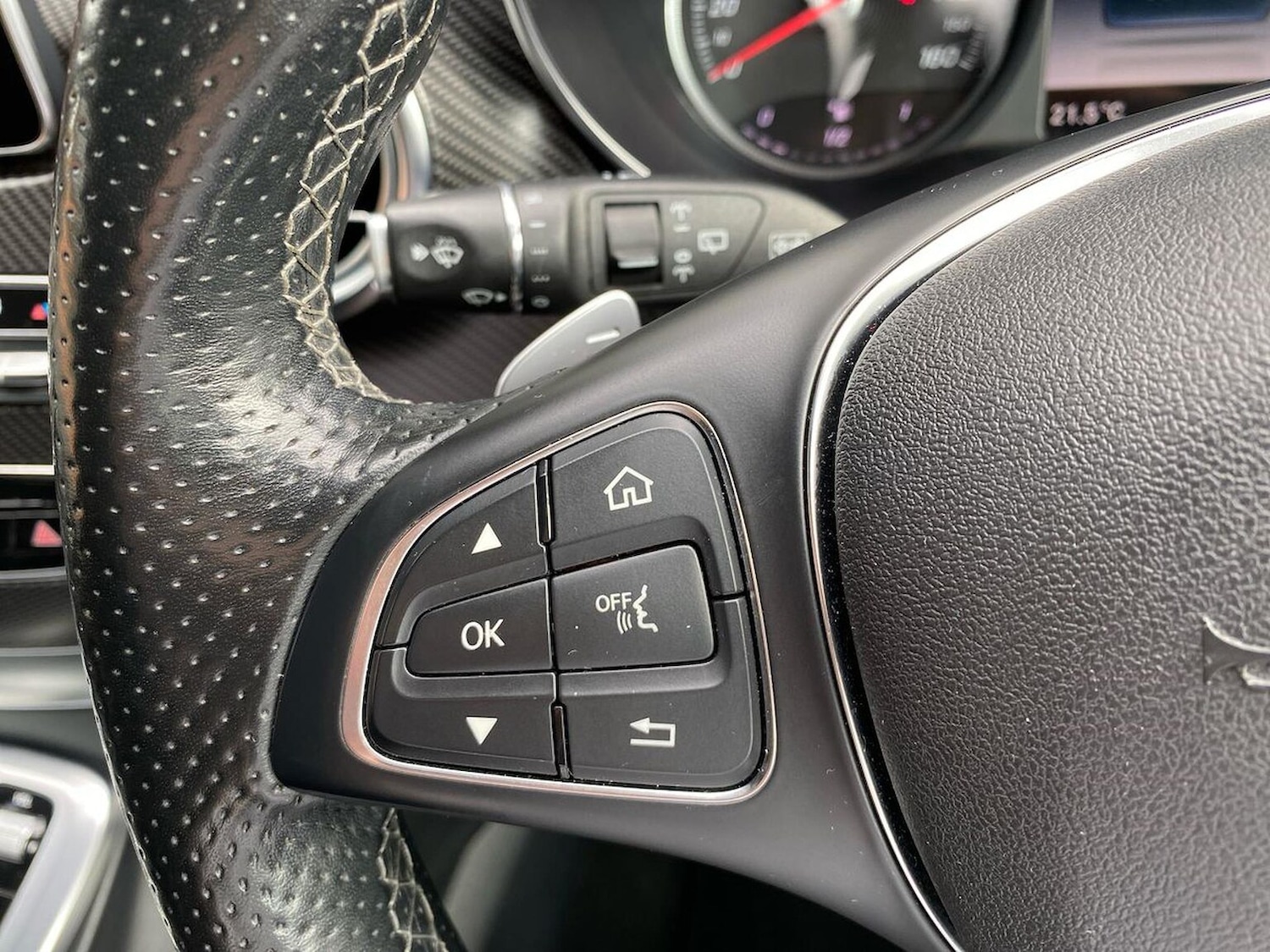 Used Mercedes-Benz V-Class 2019 for sale - 76412450: Photo 26