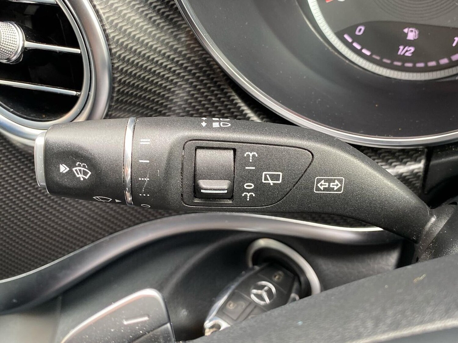 Used Mercedes-Benz V-Class 2019 for sale - 76412450: Photo 28