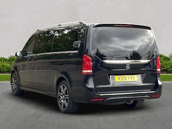 Used Mercedes-Benz V-Class 2019 for sale - 76412450: Photo