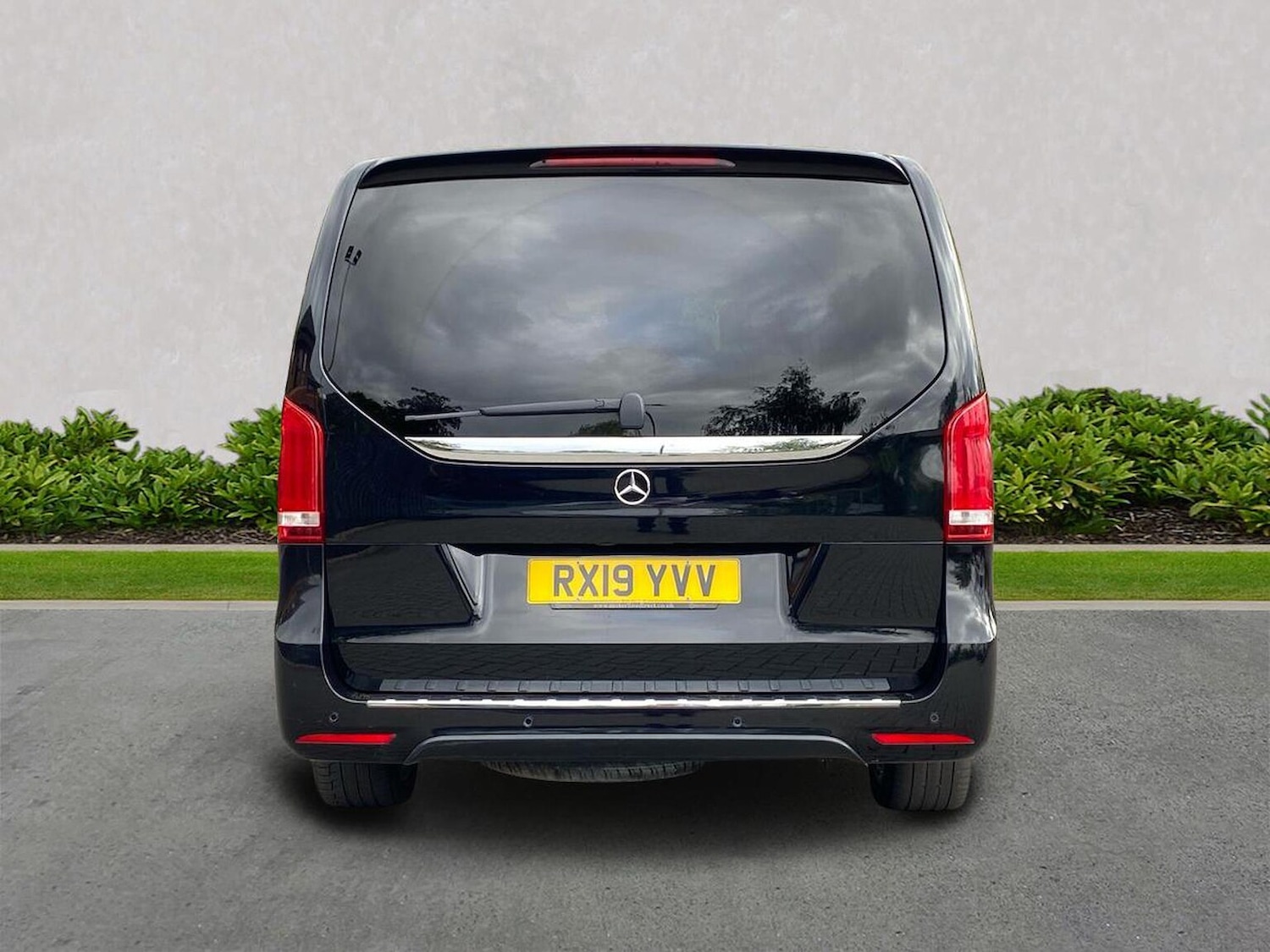 Used Mercedes-Benz V-Class 2019 for sale - 76412450: Photo 4