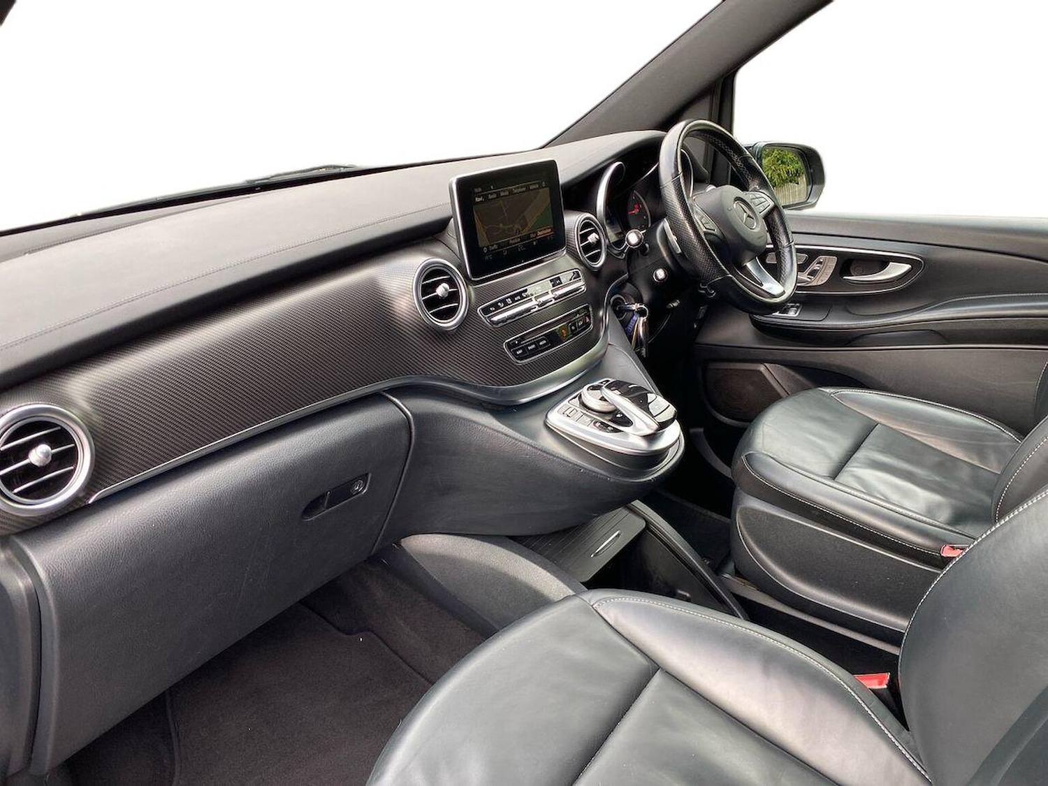 Used Mercedes-Benz V-Class 2019 for sale - 76412450: Photo 7