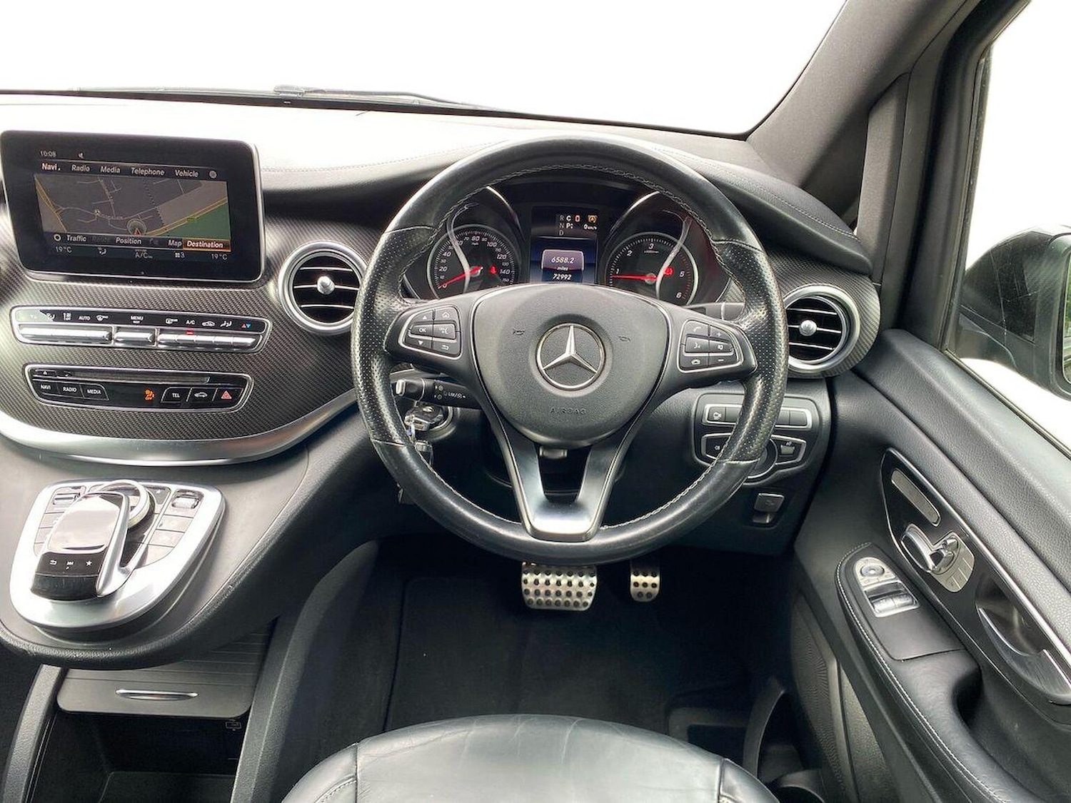 Used Mercedes-Benz V-Class 2019 for sale - 76412450: Photo 9