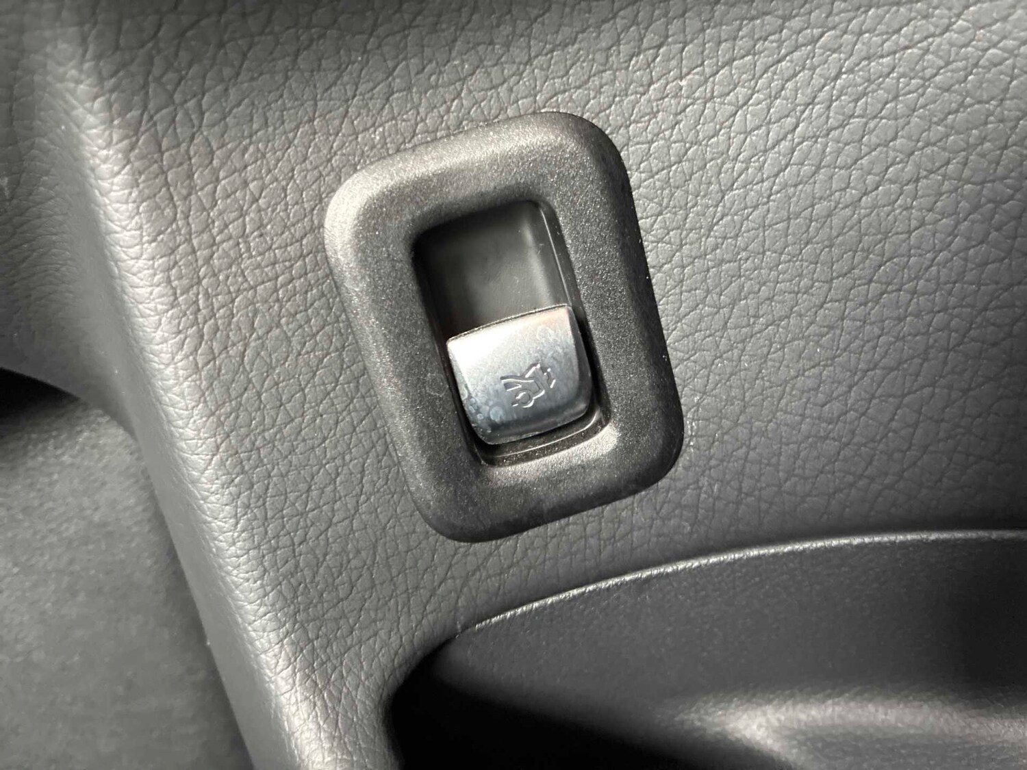 Used Mercedes-Benz EQC 2022 for sale - 78191679: Photo 47