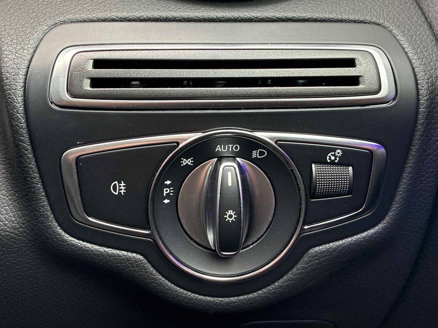 Used Mercedes-Benz C Class 2023 for sale - 78191801: Photo 29