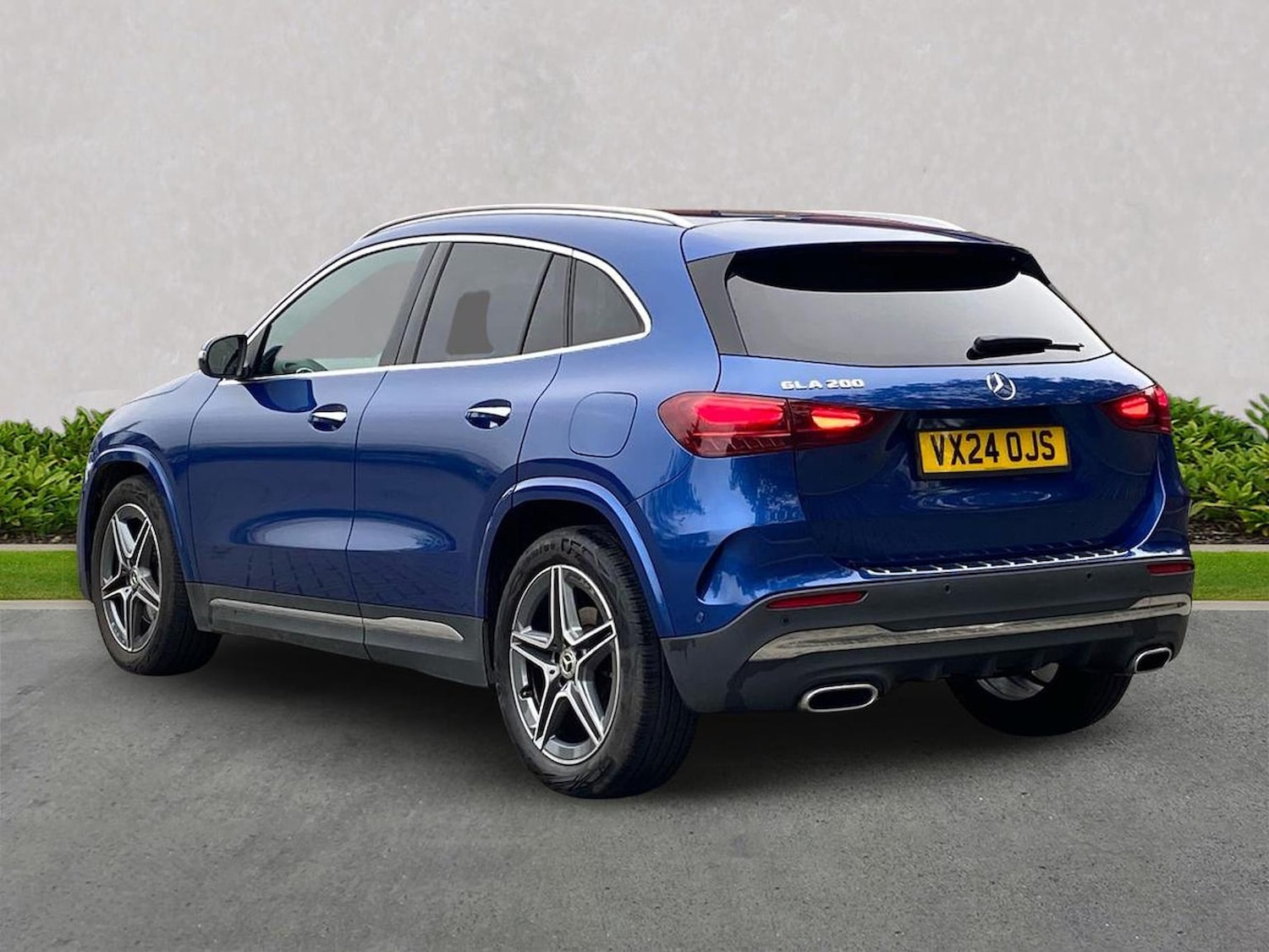 Used Mercedes-Benz GLA 2024 for sale - 76268279: Photo 2