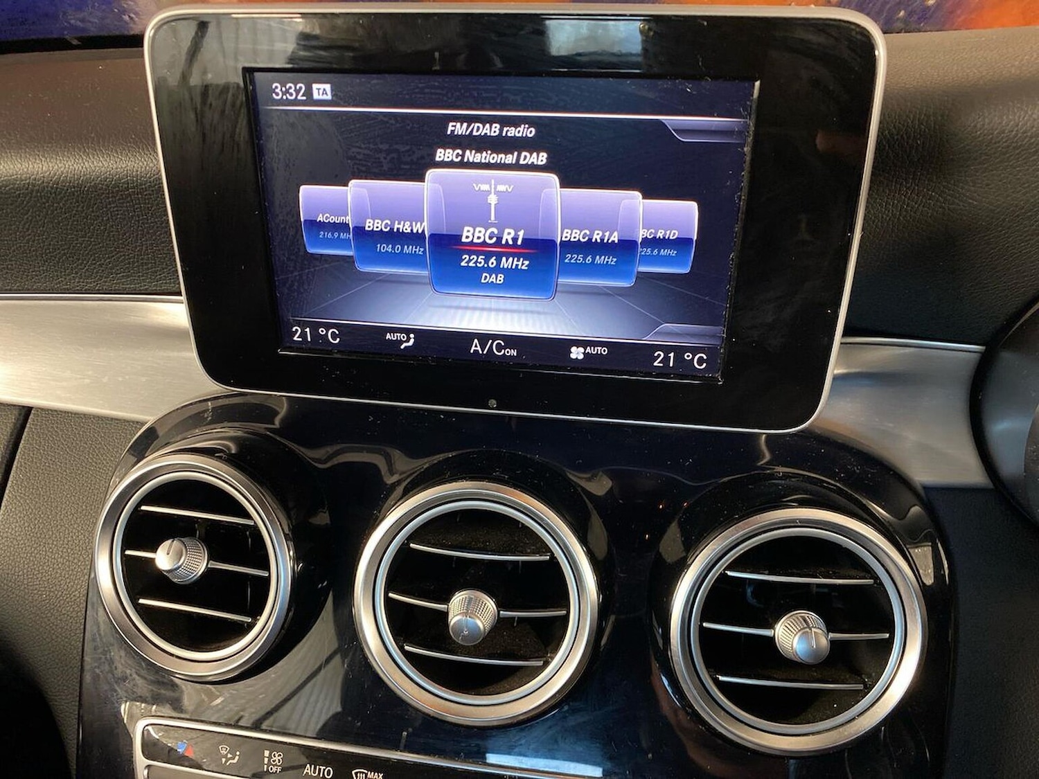 Used Mercedes-Benz C Class 2017 for sale - 76741113: Photo 25