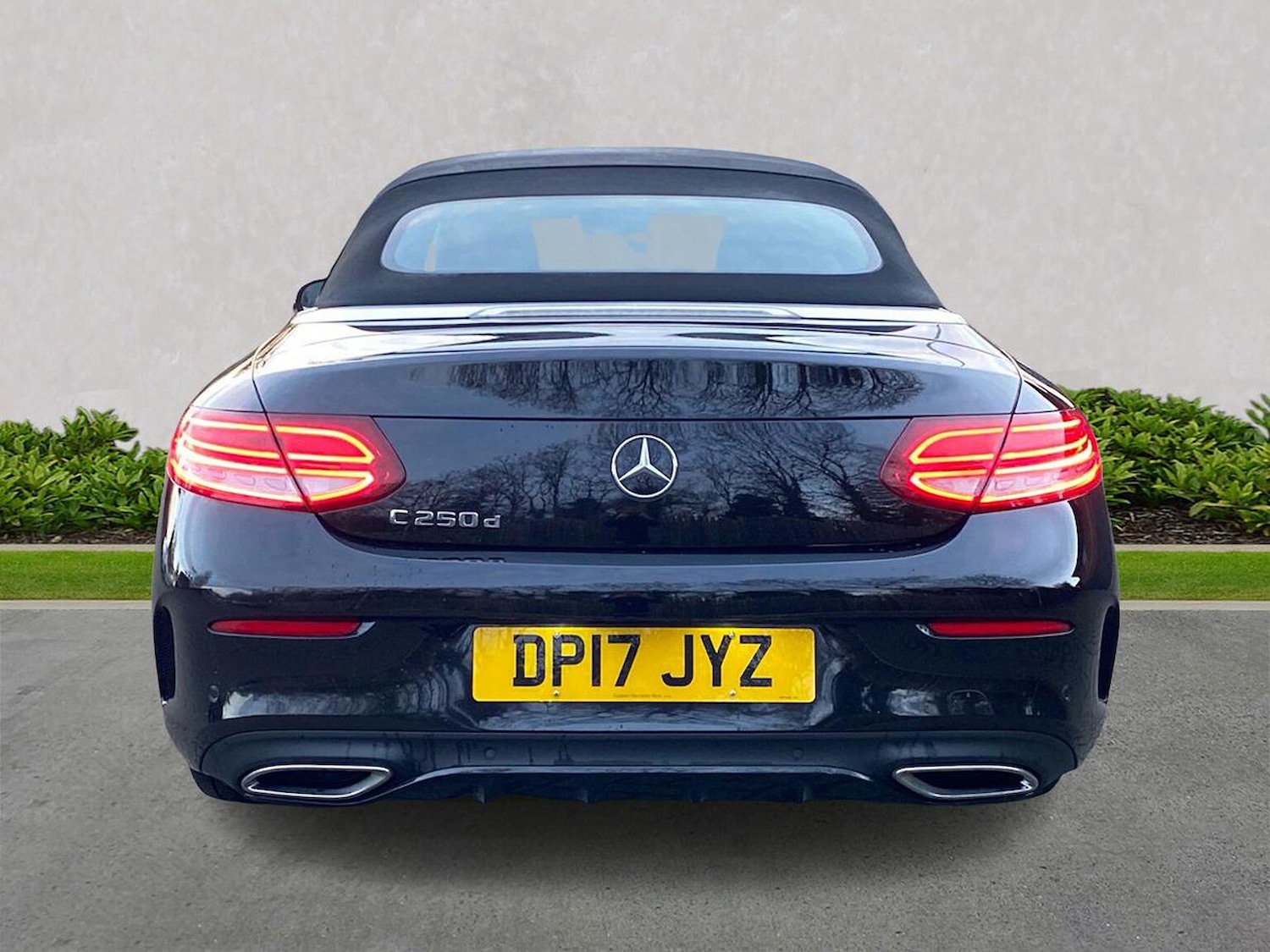 Used Mercedes-Benz C Class 2017 for sale - 76741113: Photo 4