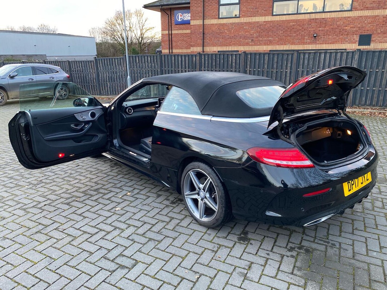 Used Mercedes-Benz C Class 2017 for sale - 76741113: Photo 40