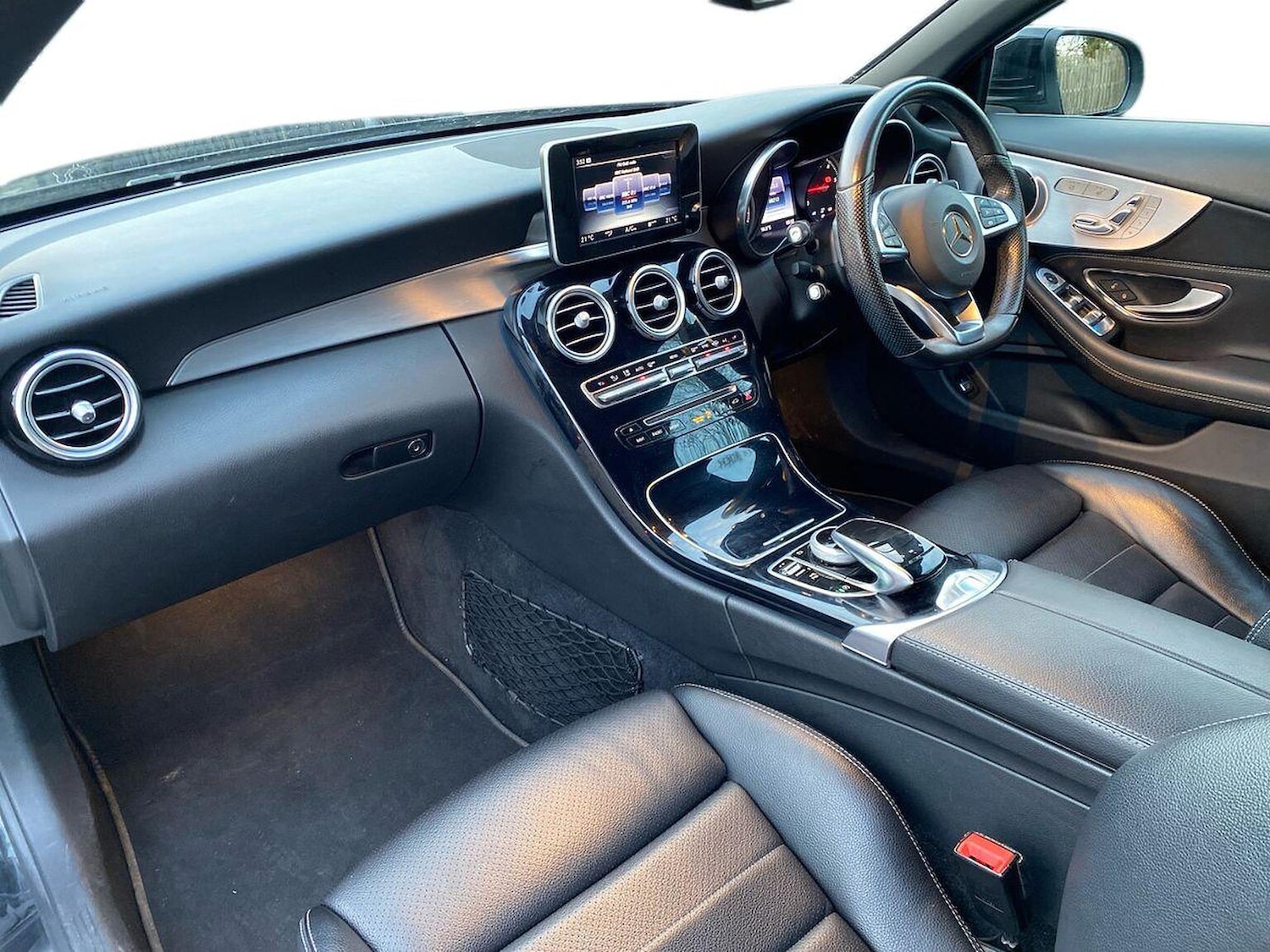 Used Mercedes-Benz C Class 2017 for sale - 76741113: Photo 7