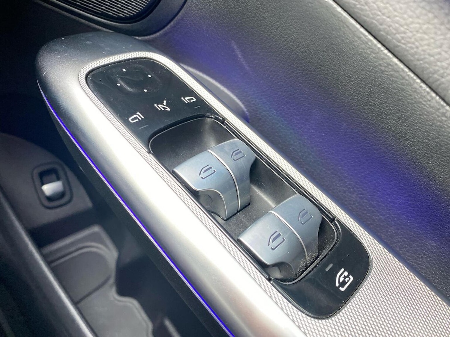 Used Mercedes-Benz GLC 2024 for sale - 76719379: Photo 21