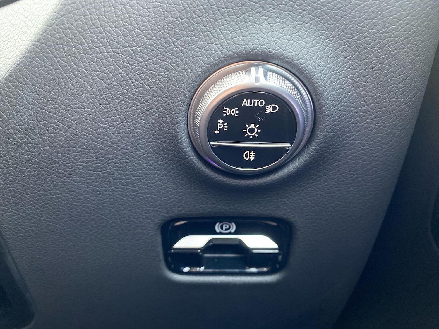 Used Mercedes-Benz GLC 2024 for sale - 76719379: Photo 22