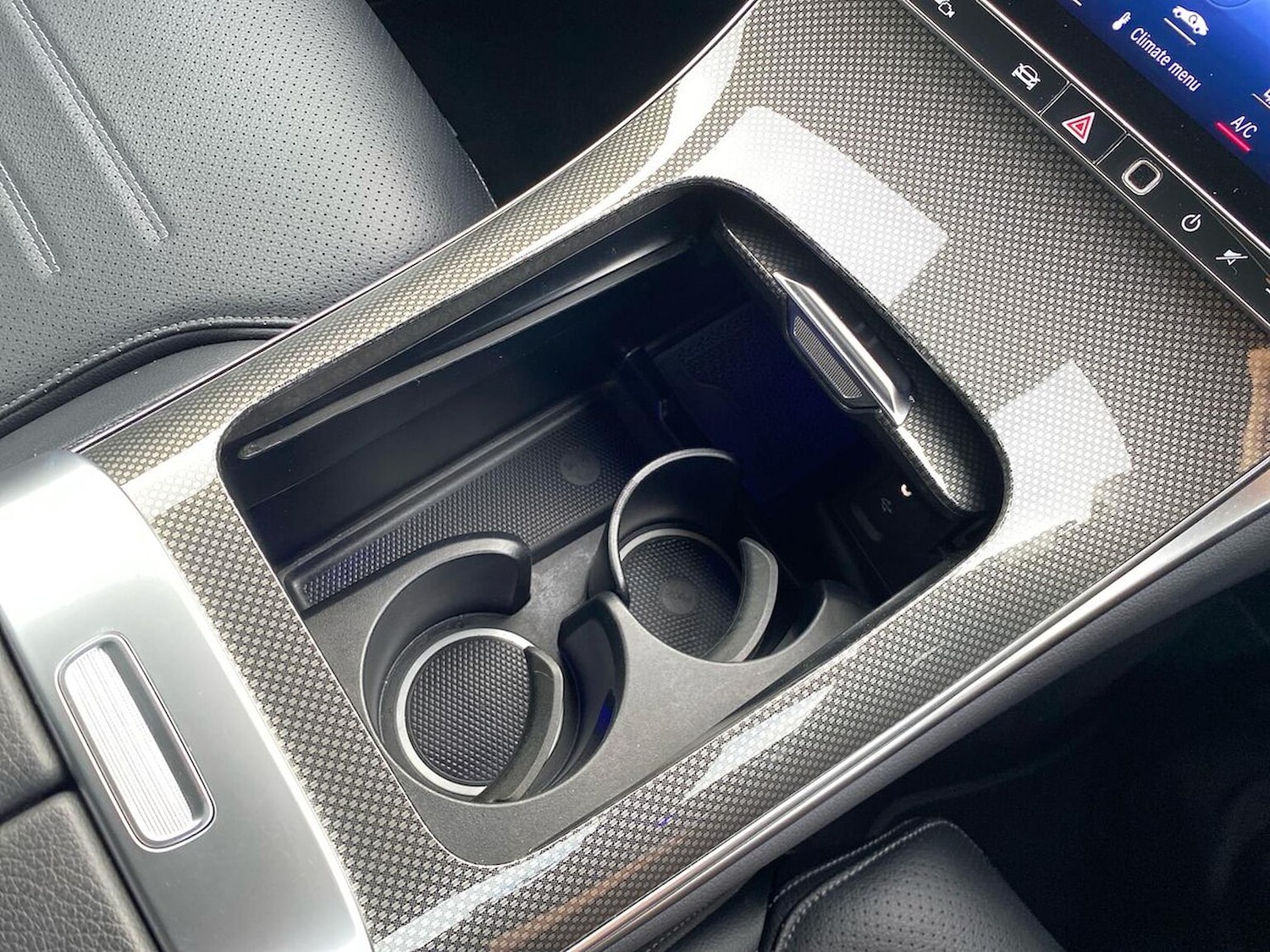 Used Mercedes-Benz GLC 2024 for sale - 76719379: Photo 32