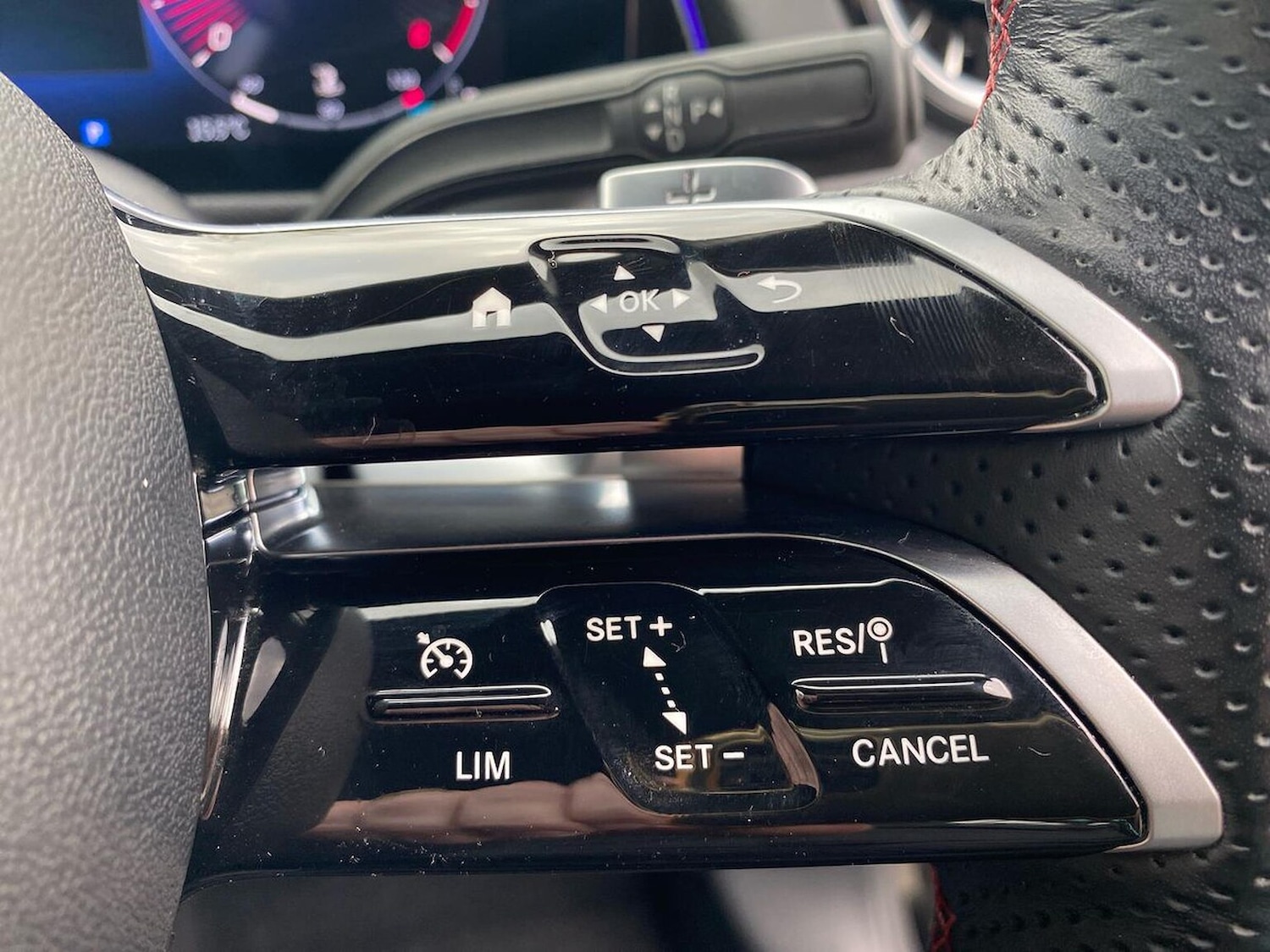 Used Mercedes-Benz GLB 2024 for sale - 76506137: Photo 27