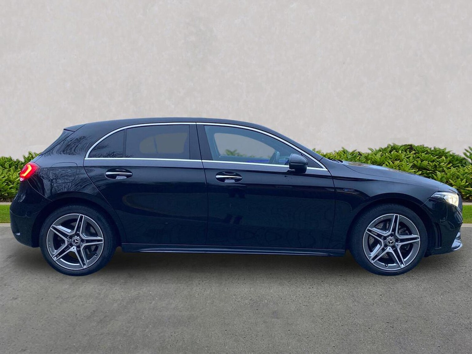 Used Mercedes-Benz A-Class 2021 for sale - 76982877: Photo 3