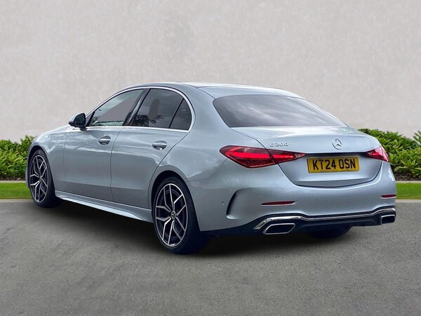 Used Mercedes-Benz C-Class 2024 for sale - 75970985: Photo 2