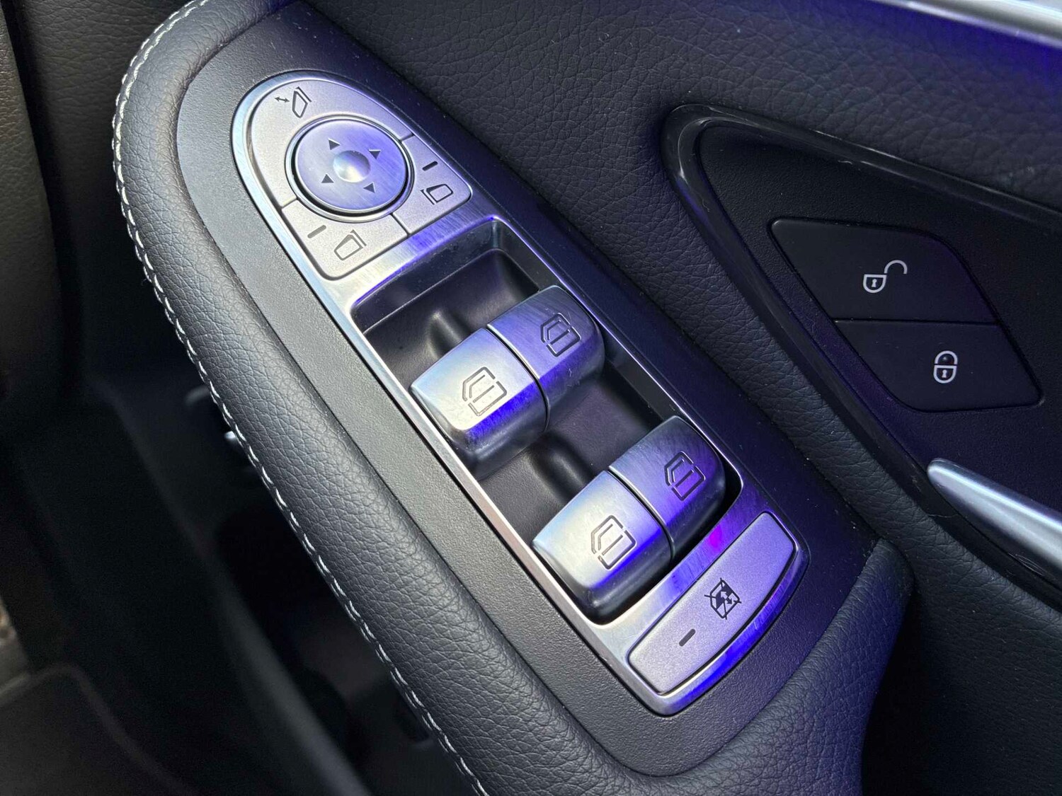 Used Mercedes-Benz GLC 2022 for sale - 78131797: Photo 34