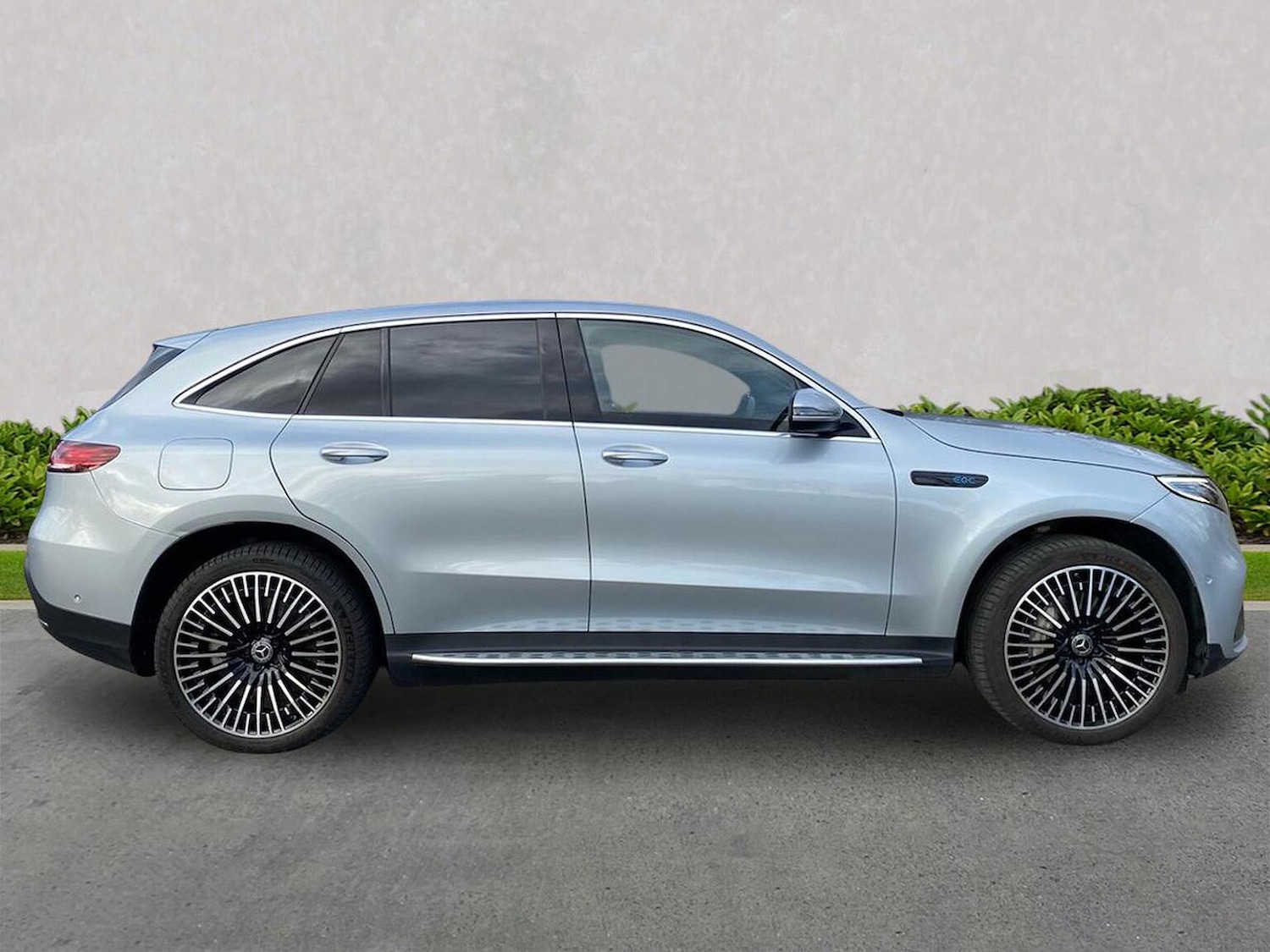 Used Mercedes-Benz EQC 2022 for sale - 76741107: Photo 3