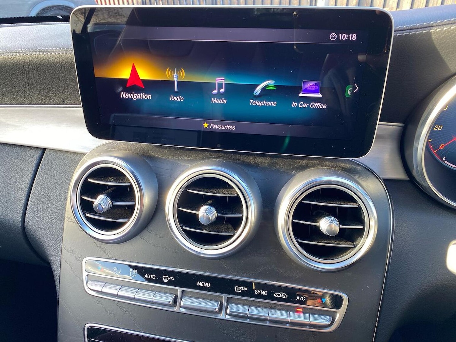 Used Mercedes-Benz C Class 2019 for sale - 76879708: Photo 11