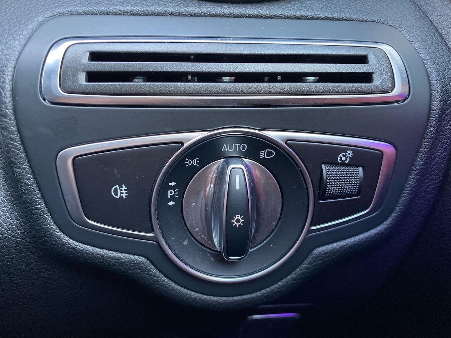 Used Mercedes-Benz C Class 2019 for sale - 76879708: Photo 22