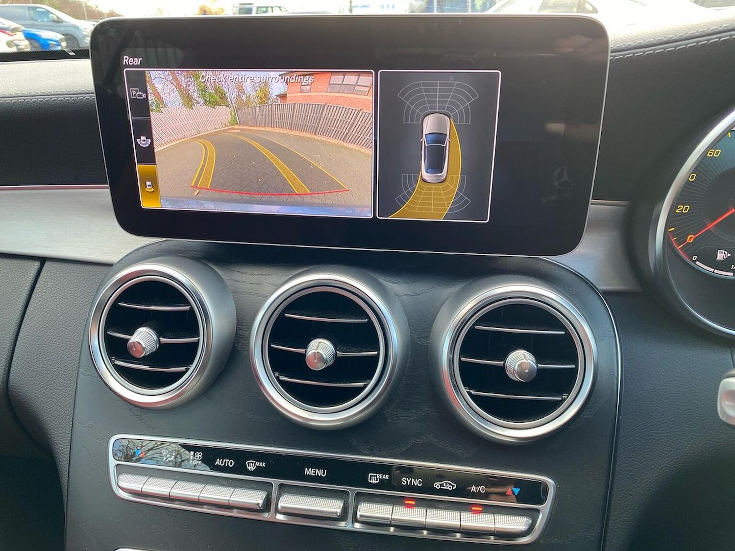 Used Mercedes-Benz C Class 2019 for sale - 76879708: Photo 23