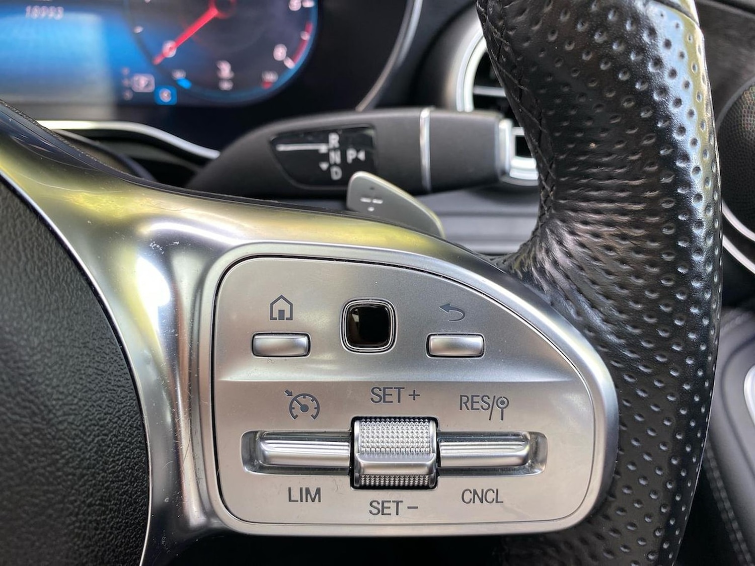 Used Mercedes-Benz GLC 2022 for sale - 76102513: Photo 27