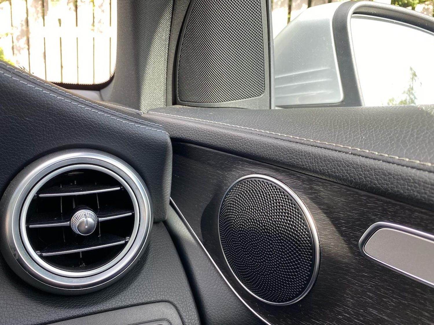 Used Mercedes-Benz GLC 2022 for sale - 76102513: Photo 31
