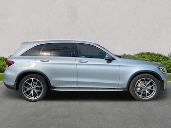 Used Mercedes-Benz GLC 2022 for sale - 76102513: Photo 3