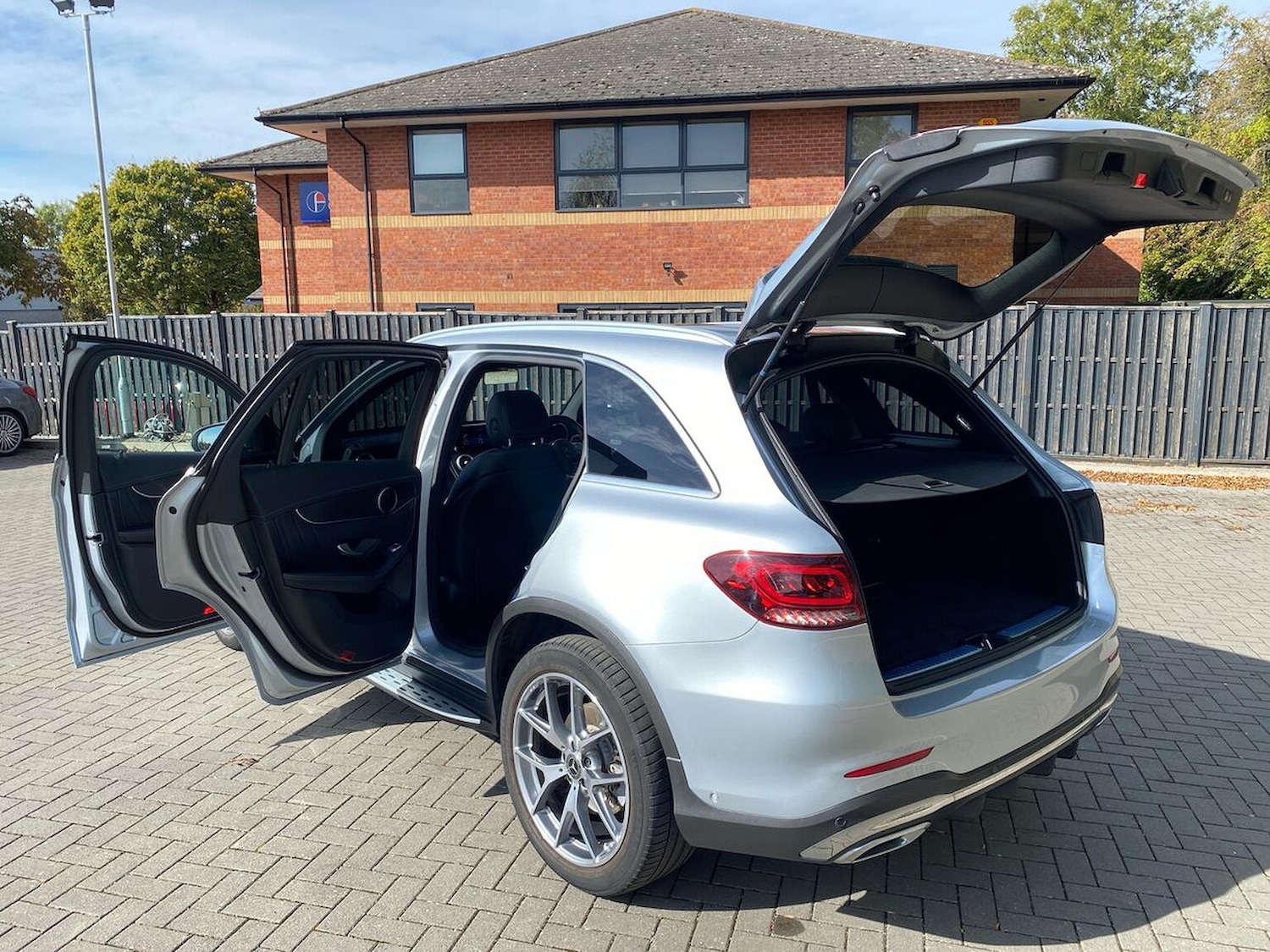 Used Mercedes-Benz GLC 2022 for sale - 76102513: Photo 40
